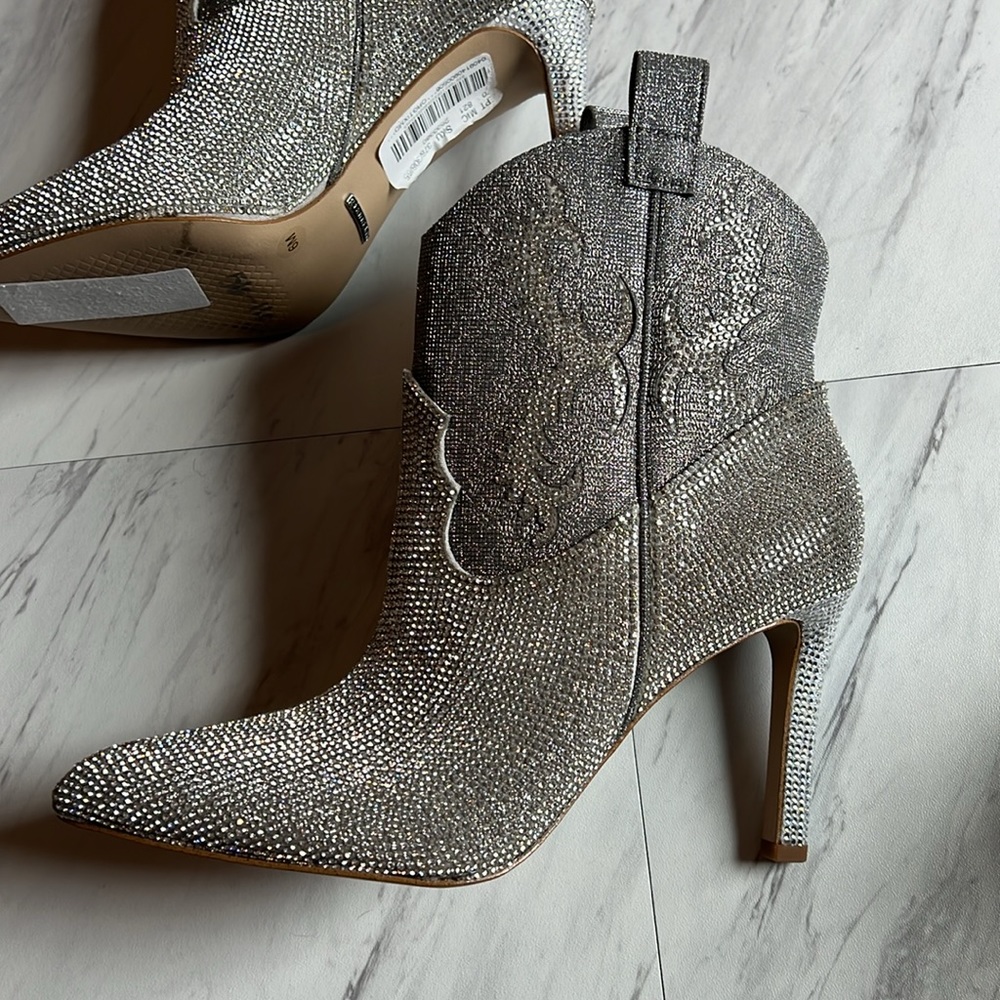 Gianni Bini western rhinestone silver copy point toe heel boot bootie shoe 6 - Picture 3 of 12
